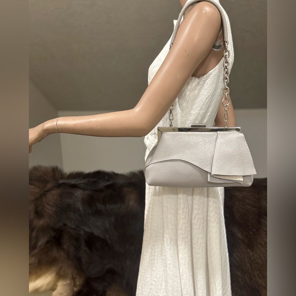 Handmade Cowhide Leather Asymmetrical Ruffles Metal Frame Bag, Multi Use Style - Picture 4 of 16